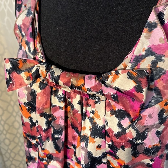 Banana Republic women’s sleeveless floral top size M with side zipper - Picture 3 of 9